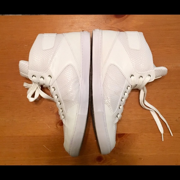 🎉HP🎉👟 G By Guess 👟 - Picture 3 of 7